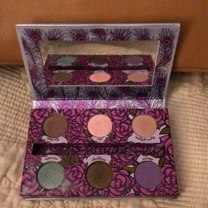 Urban decay the feminine palette